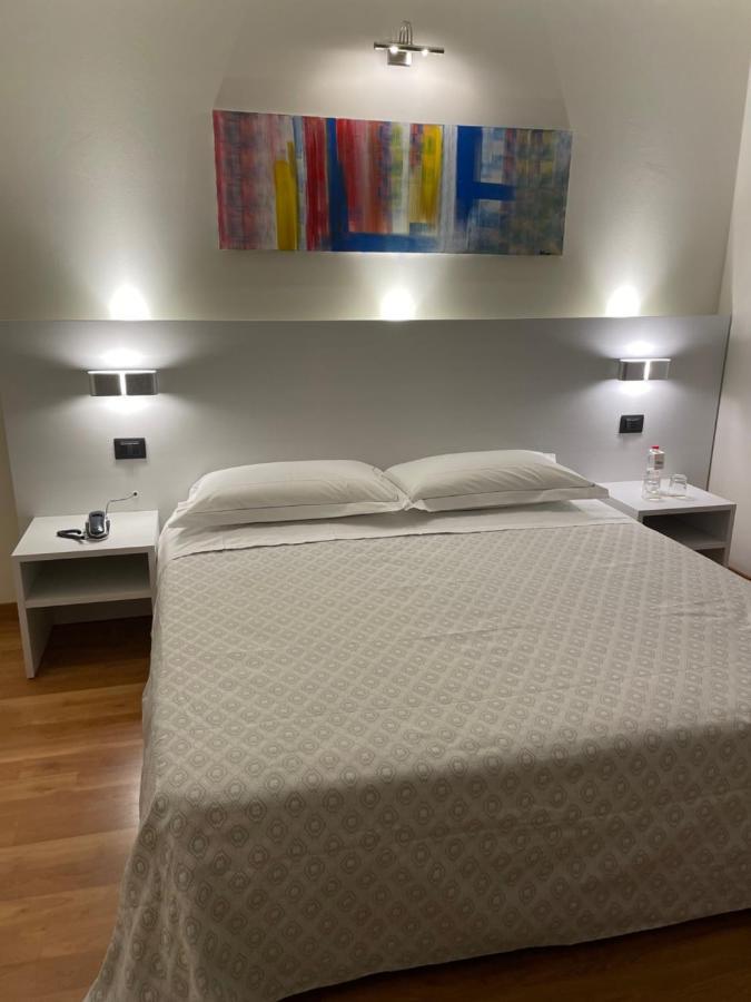 Albergo Ligabue Guastalla Exteriör bild