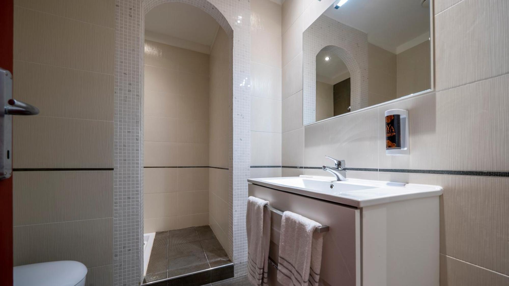 Albergo Ligabue Guastalla Exteriör bild