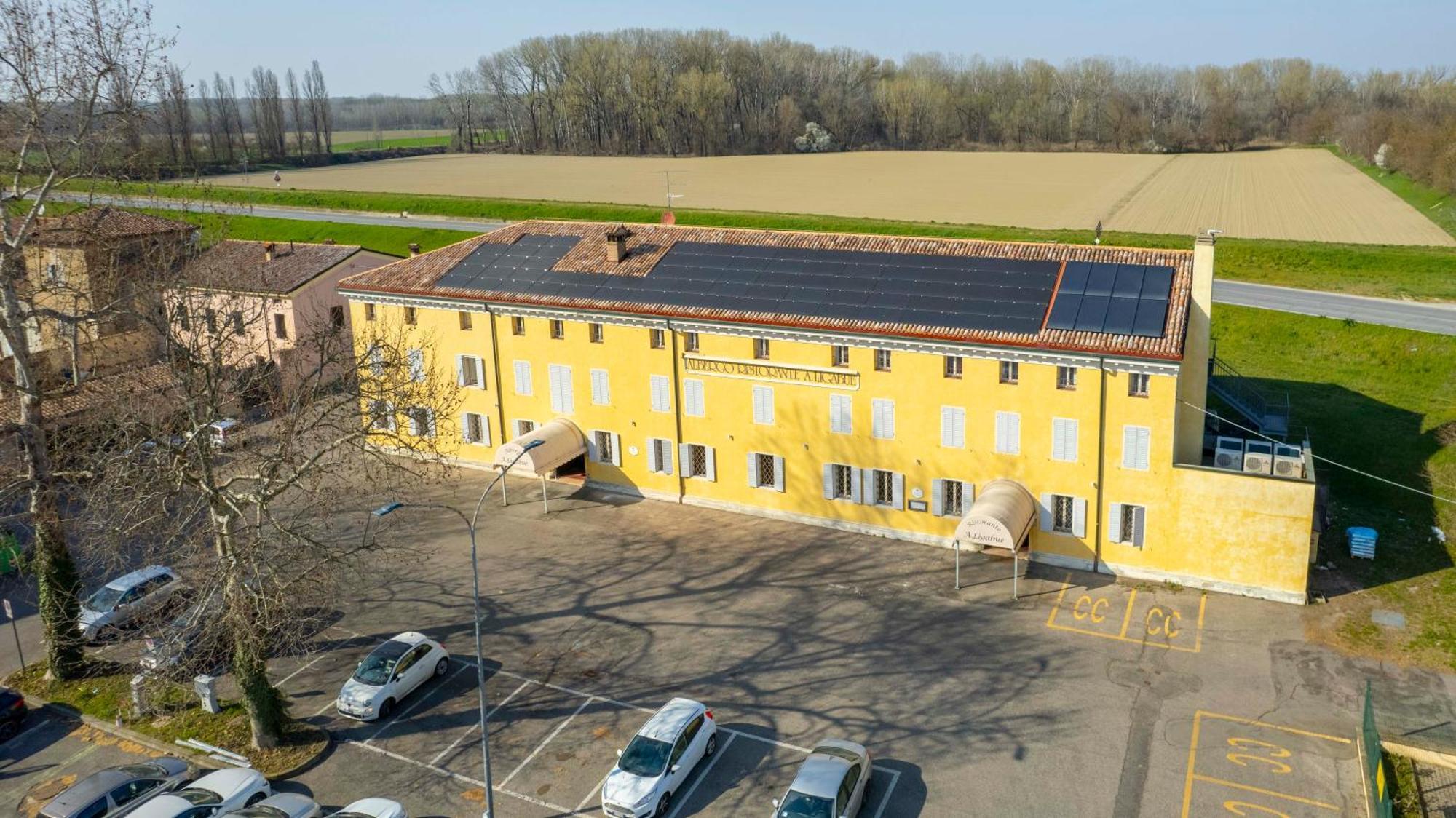 Albergo Ligabue Guastalla Exteriör bild