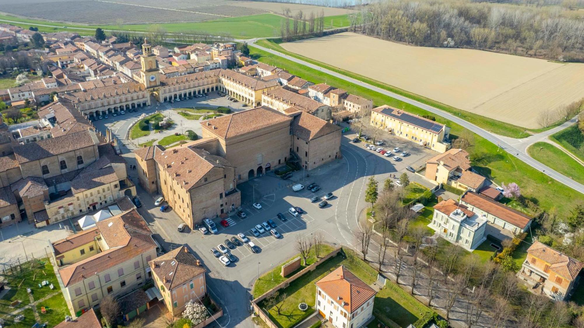 Albergo Ligabue Guastalla Exteriör bild